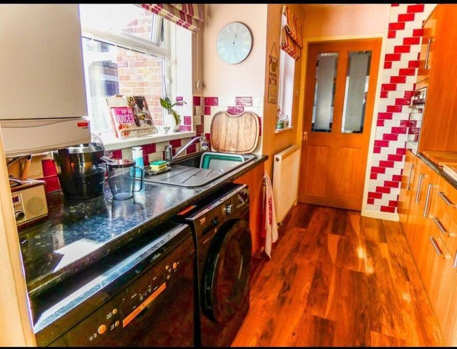 Sommerset Cottages - 2 Bedroom House Sunderland  Extérieur photo